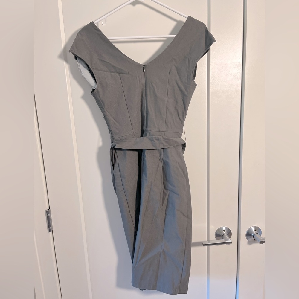 MUXXN. Wrap v neck gray knee length dress
